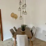 Perfekt Fuer 5 - Stylisch & Zentral - Kueche Apartmán *